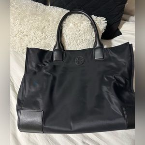 TORY BURCH TOTE IN BLACK